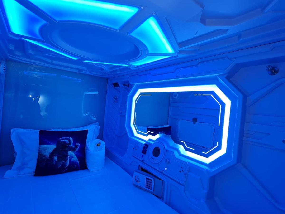 Single Capsule