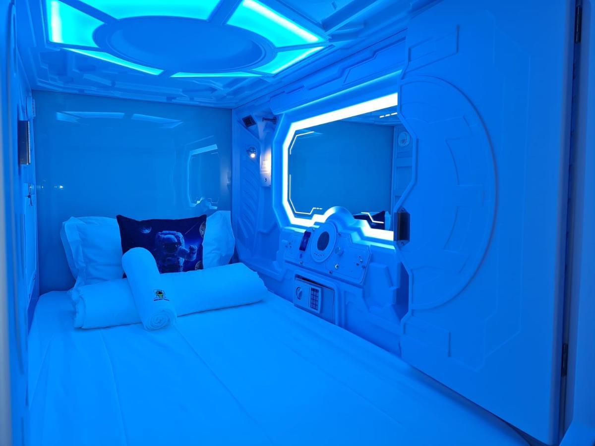 Single Capsule