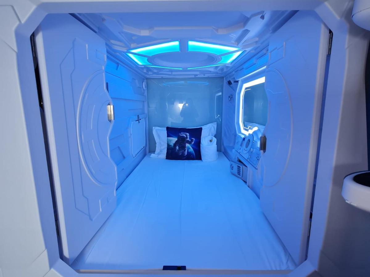 Single Capsule
